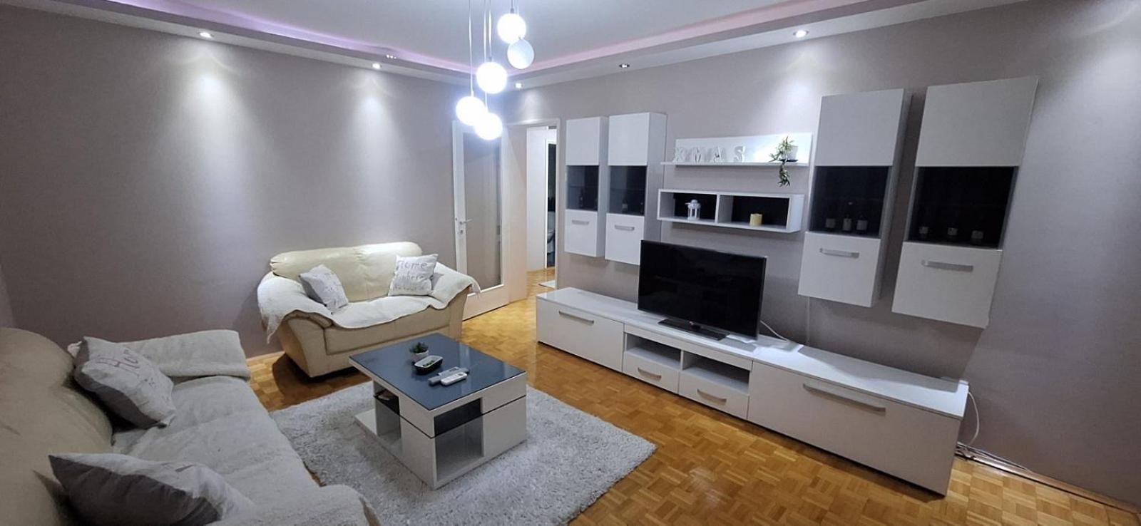 Centar Ljubavi Apartment *